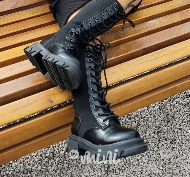 Boots vysoké tkaničkové boty black